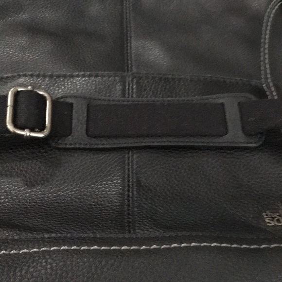 The Sak leather purse w/ Fossil wallet - Picture 5 of 9